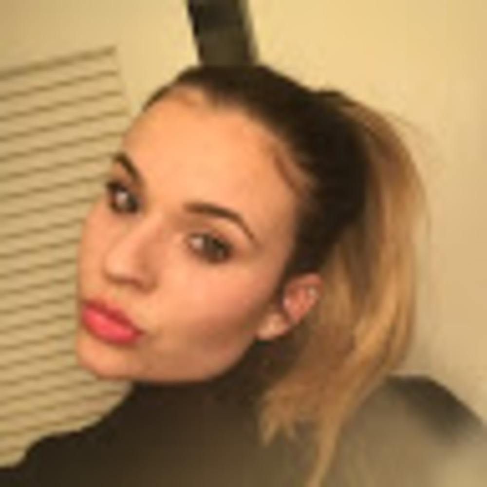 Meet your Posher, Lauren